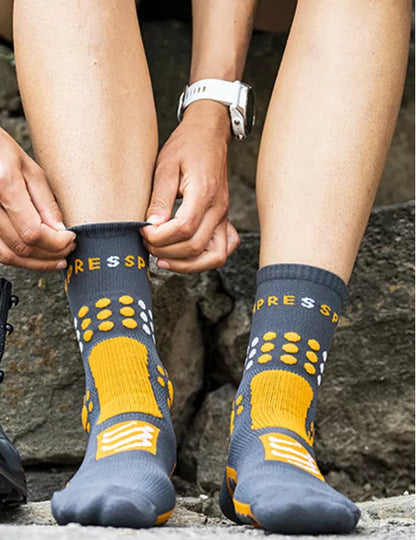 Compressport Trekking Socks - Calcetines de trekking y trail Magnet /Autumn Glory