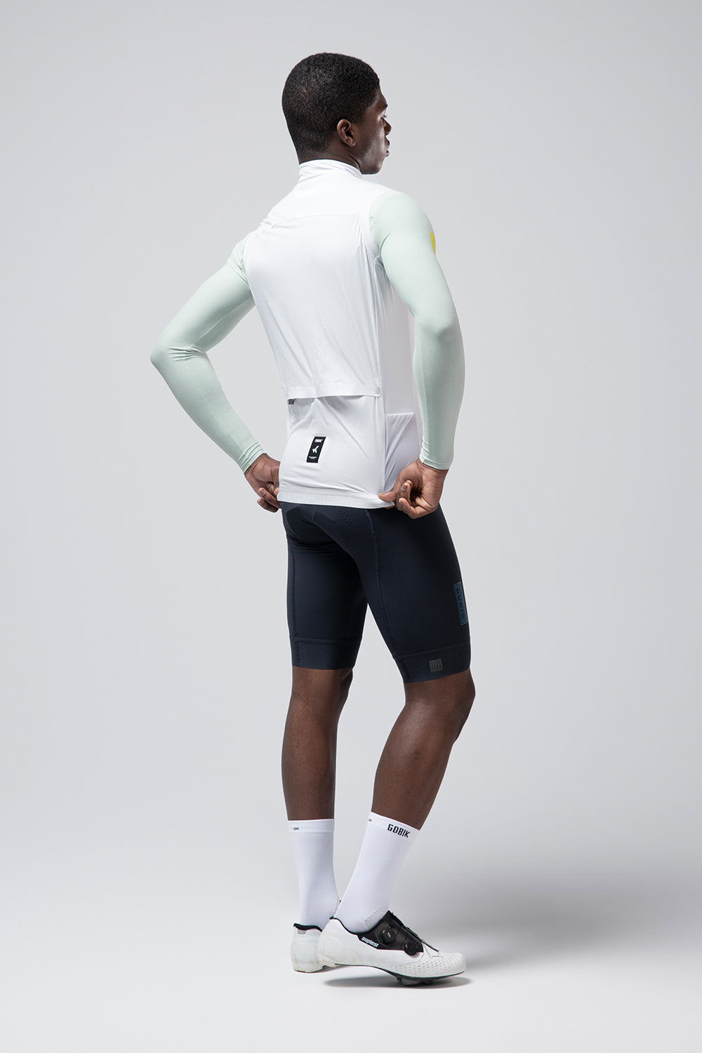 Gobik Vector 2.0 – Cortaviento de ciclismo sin mangas hombre.(Blanco)