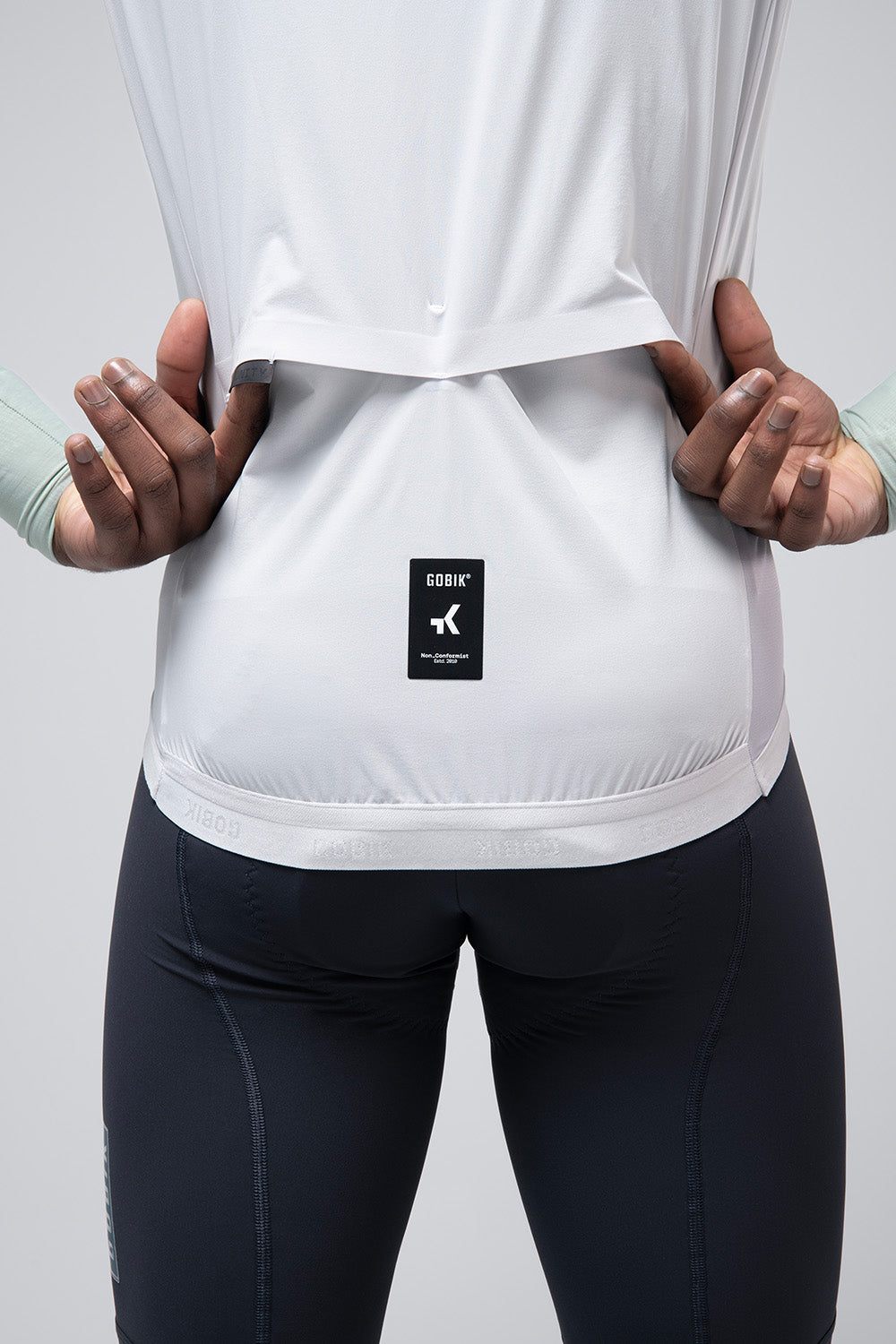 Gobik Vector 2.0 – Cortaviento de ciclismo sin mangas hombre.(Blanco)