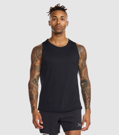 Polera de Running Hombre Sin Mangas 2XU  - Negro
